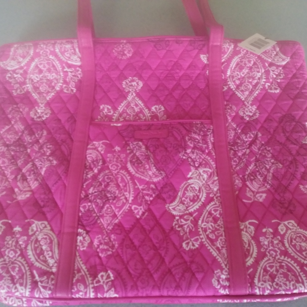 Vera Bradley Trimmed Vera Tote Stamped Paisley NWT